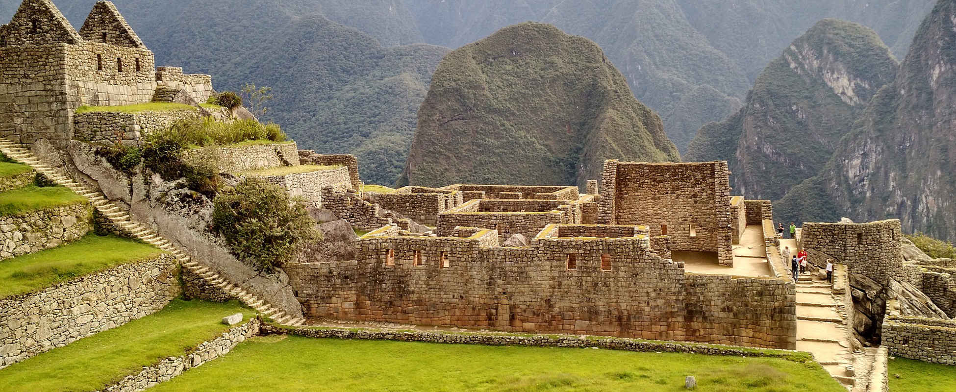 lares-trek