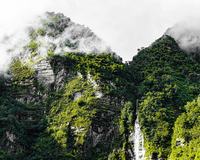 urubamba-river-waterfall