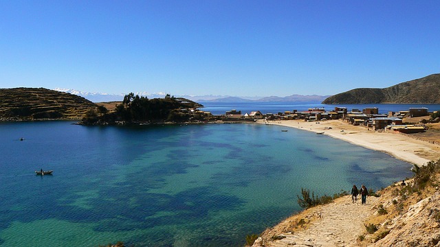 lake-titicaca-bolivian-side