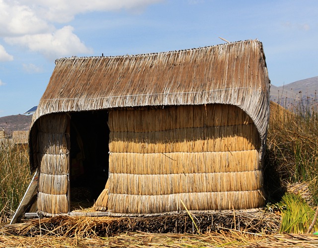 reeds-house-lake-titicaca