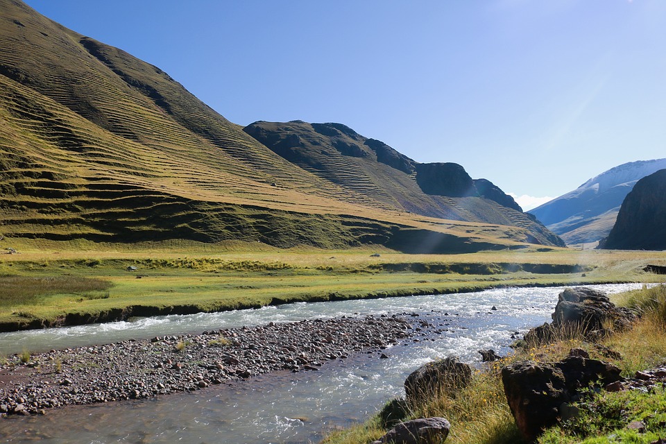 vinicunca-mountain-stream